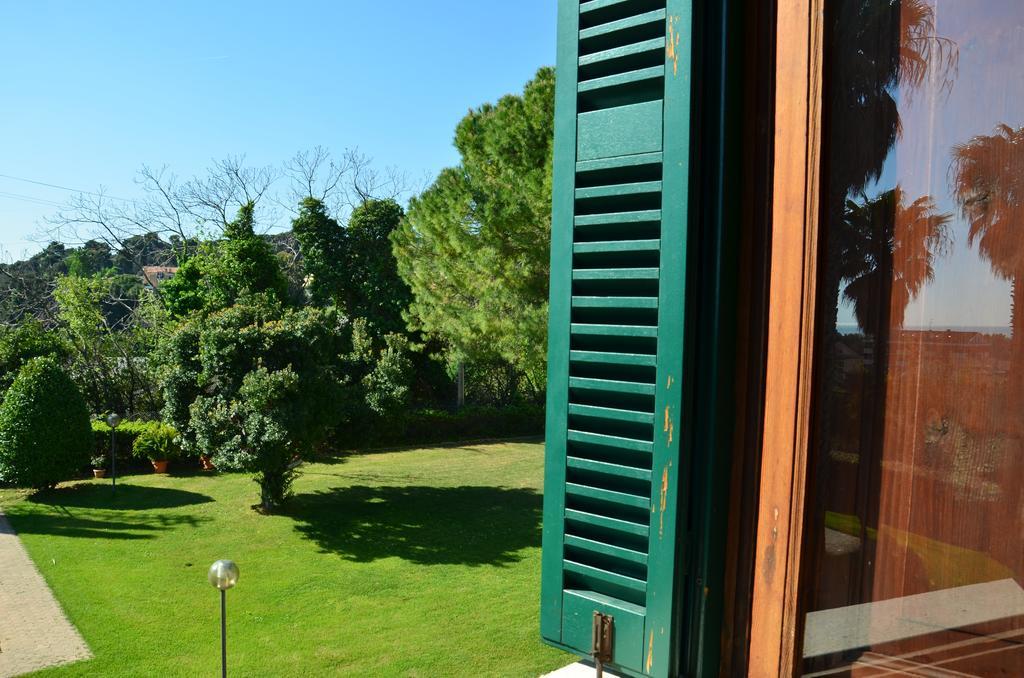 Villa Montanari Rosati Porto San Giorgio Exteriér fotografie